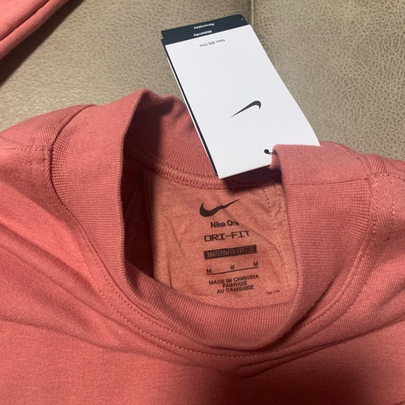 Nike Dri-fit Maternity Fit Reversible French Terry Pullover Top Canyon Pink Med - Picture 6 of 11
